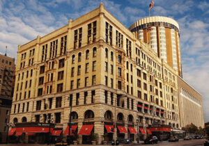 Milwaukee Hotels